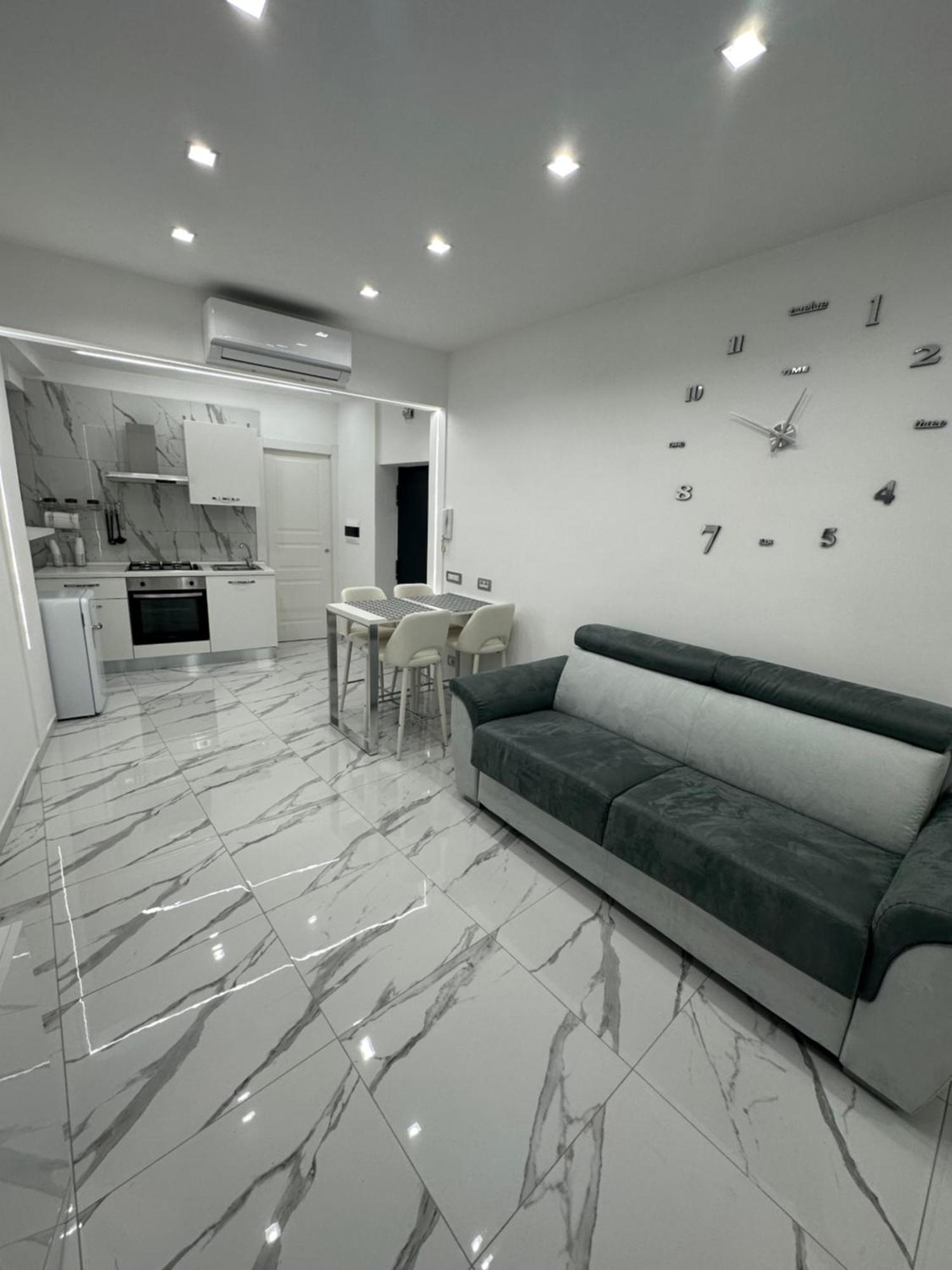 Mavy House Naples